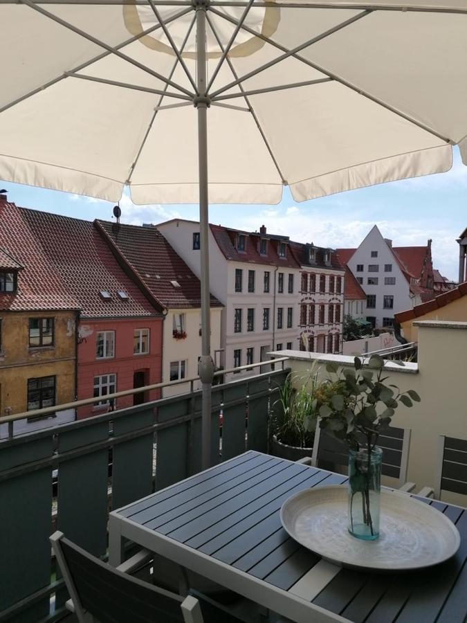 Townhouse Altstadt Wismar Upper Apartment Mit Zwei Terrassen Ngoại thất bức ảnh
